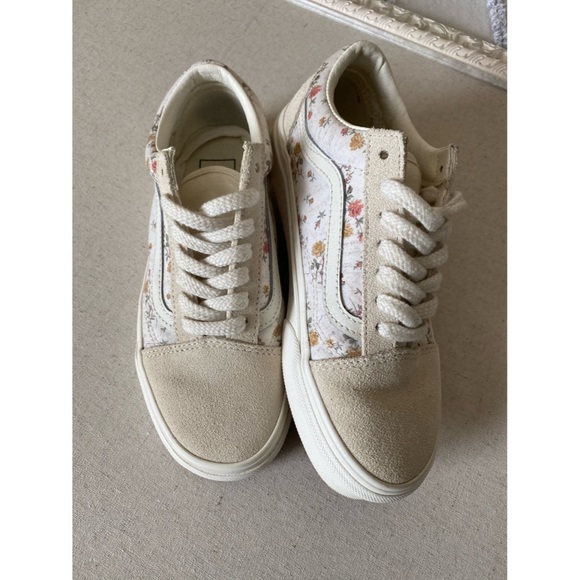 vans marshmallow floral